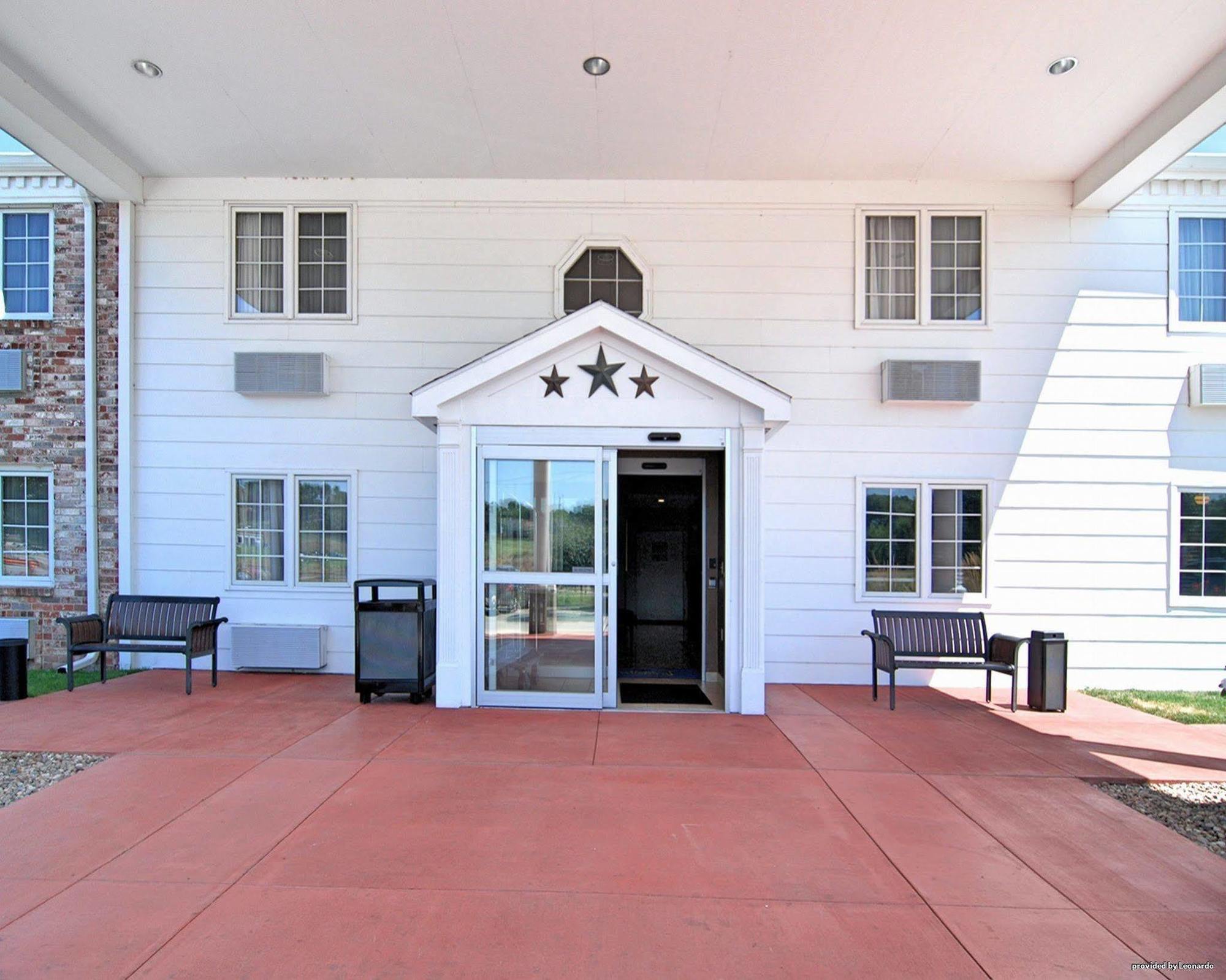 Baymont By Wyndham Bellevue - Omaha Hotel Exterior photo