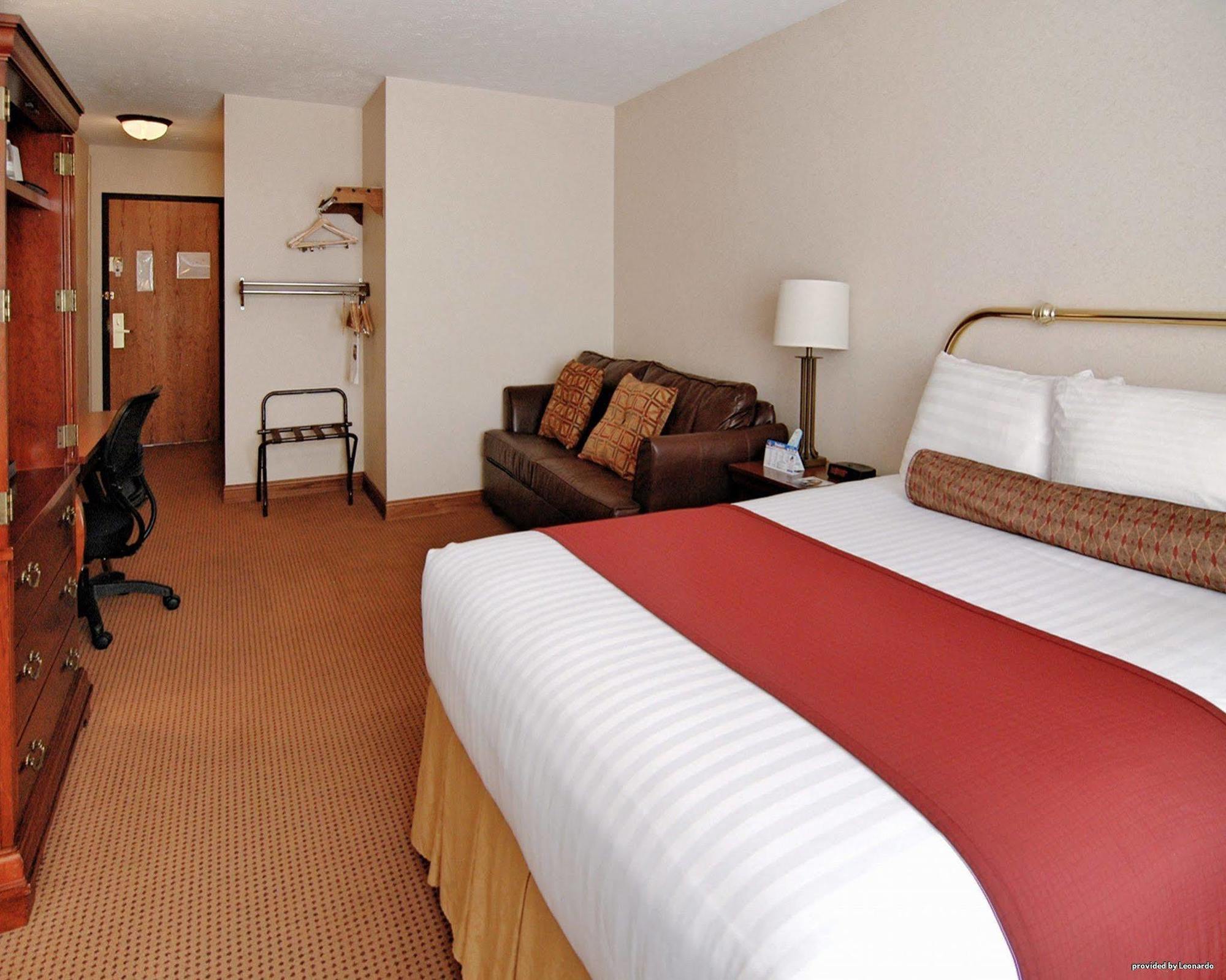 Baymont By Wyndham Bellevue - Omaha Hotel Exterior photo